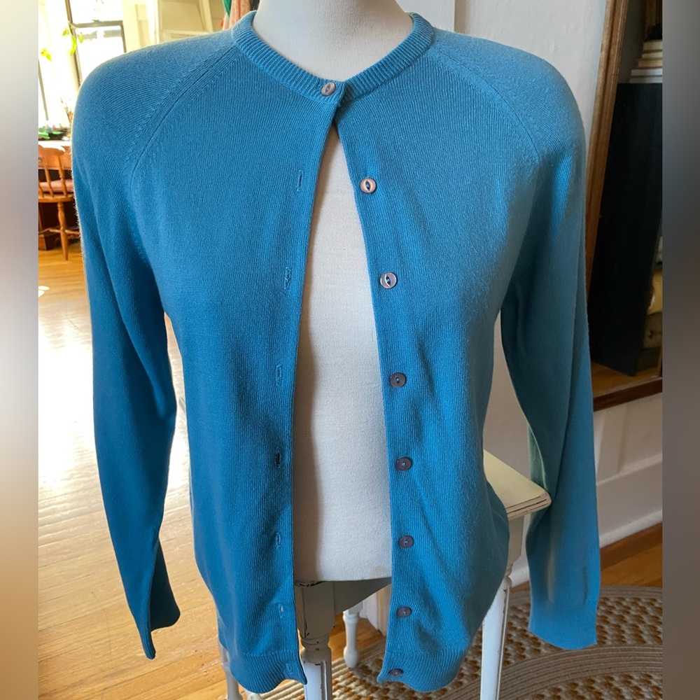 Vintage St. Micheal Light Blue Crew Neck Button Down Cardigan. Size M.